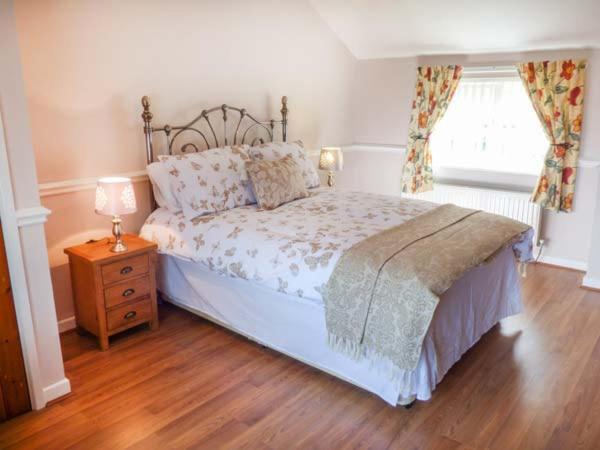 Holiday home Arfryn *